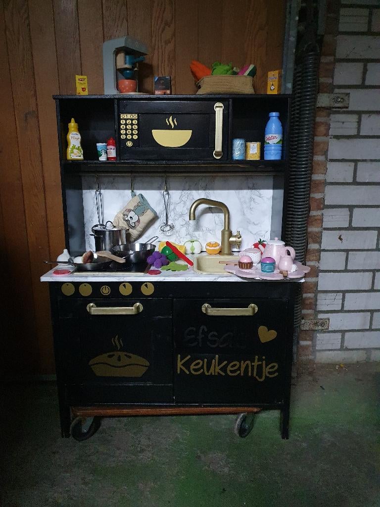 Duktig speelkeuken +koffiezetter+serviesje+pannen+keukenge-, Ophalen, Zo goed als nieuw, Hout, Speelkeuken
