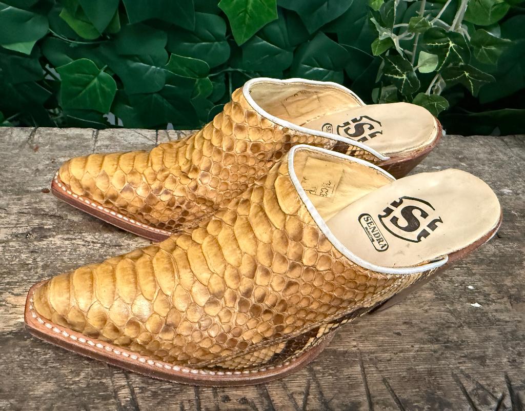 bijna Nieuwe python leren clogs/muilen van Sendra maat 38, Kleding | Dames, Schoenen, Sendra, Bruin, Nieuw, Sendra