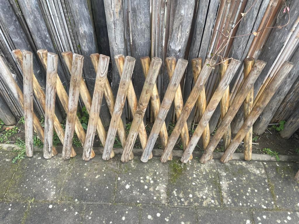 Drie schaarhekjes van ongeveer 150cm - 70 cm hoog, Ophalen, Zo goed als nieuw, Hout, Overige typen