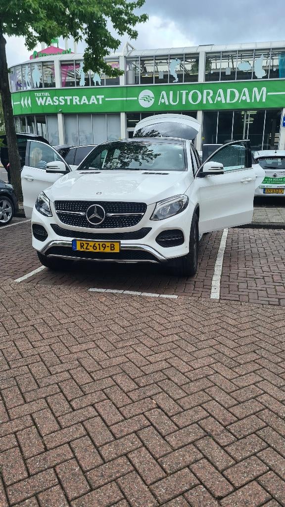 Mercedes GLE 400 coupe 4matic 9G-TRONIC, Auto's, Mercedes-Benz, Automaat, 334 pk, Wit, Leder