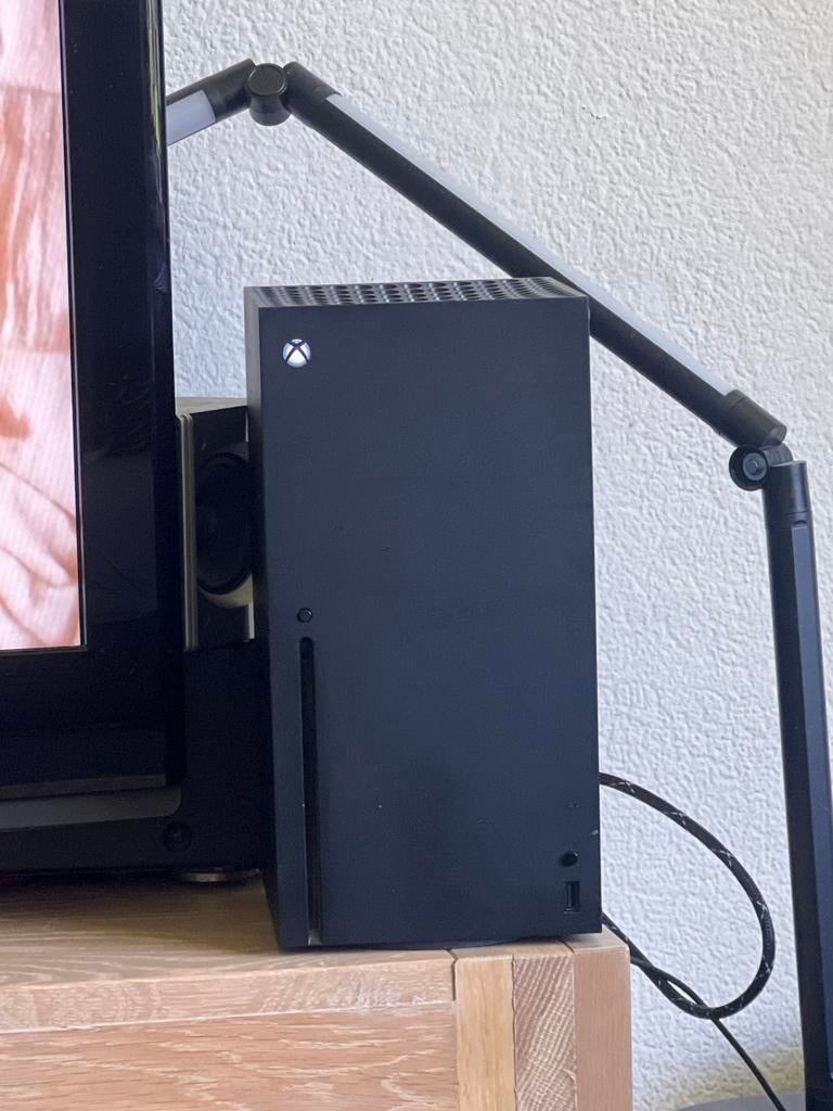 Xbox Series X met controller, Spelcomputers en Games, Games | Xbox Series X en S, Gebruikt, Ophalen of Verzenden