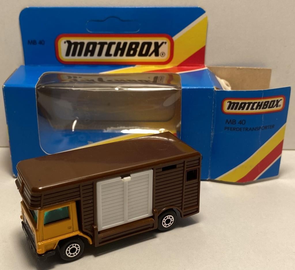 Matchbox 40E-17 Bedford JM, Ophalen of Verzenden, Zo goed als nieuw, Bus of Vrachtwagen