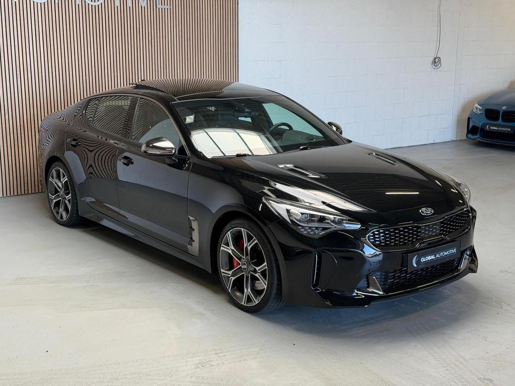 Kia Stinger 3.3 V6 T-GDI AWD GT - SCHUIFDAK - NL AUTO - STOE, Auto's, Kia, Gebruikt, Zwart, Bedrijf, 3342 cc