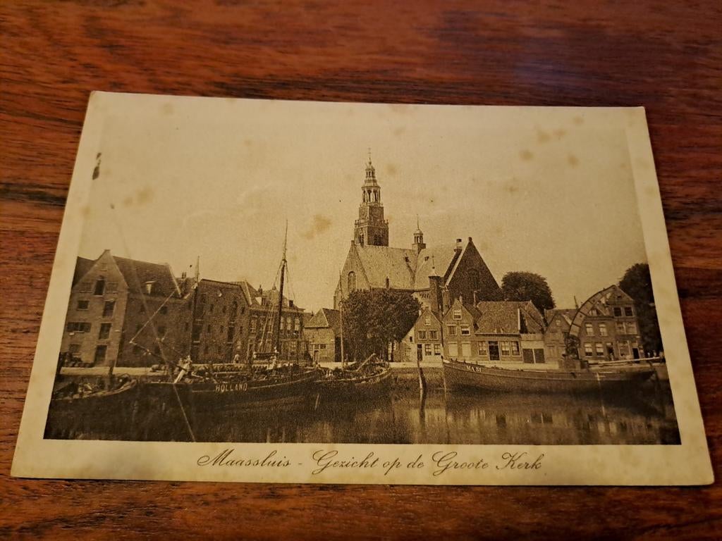 Maassluis,  gezicht op de grote kerk, Verzamelen, Ansichtkaarten | Nederland, Ophalen of Verzenden