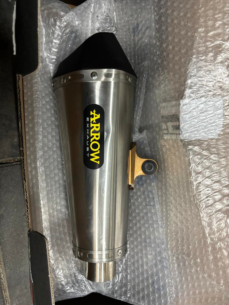 Arrow uitlaatdemper en linkpijp voor gsx-s 750, Motoren, Ophalen