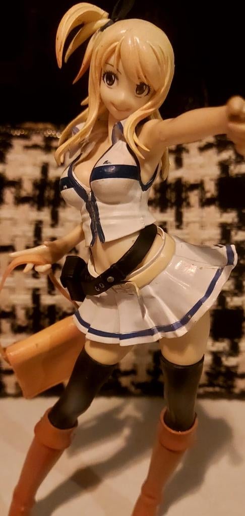 lucy heartfilia, Ophalen of Verzenden