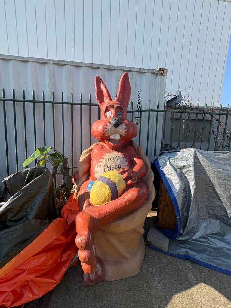 PaasHaas, Ophalen, Gebruikt, Versiering