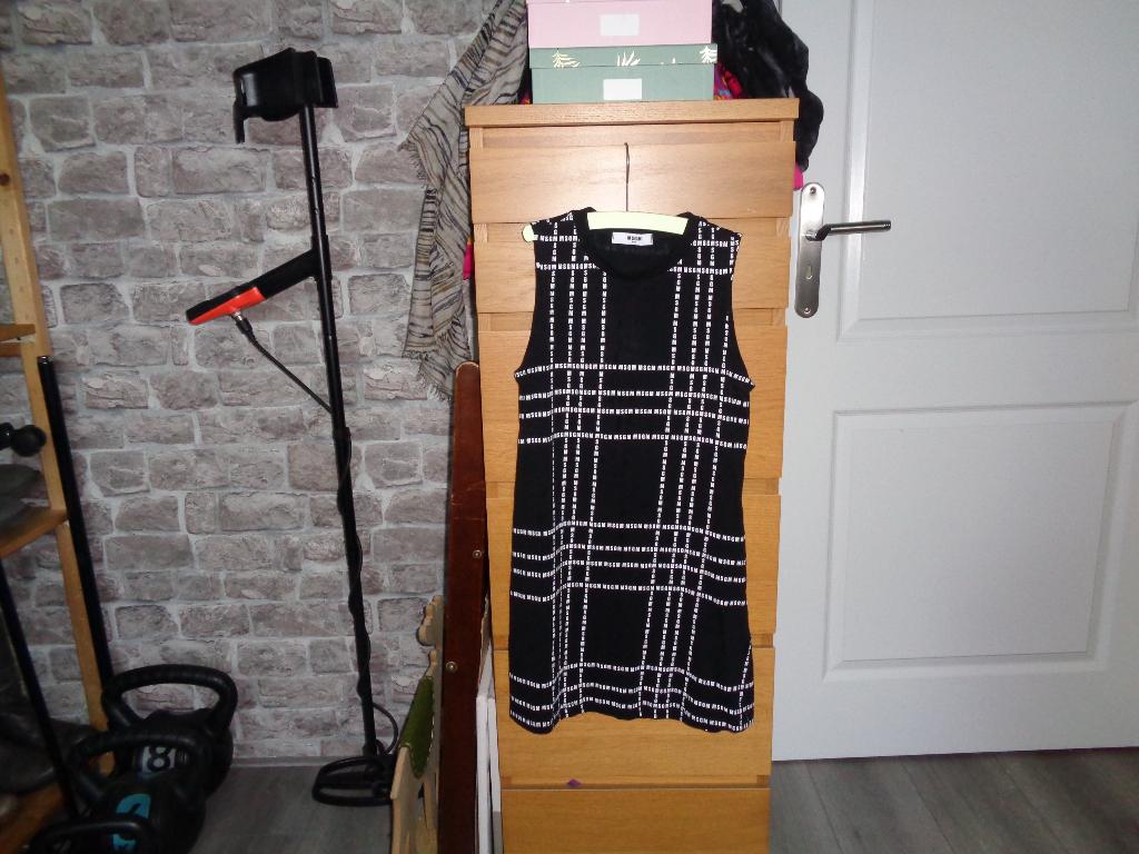 MSGM zomerjurkje maat 140, Meisje, Ophalen of Verzenden, Zo goed als nieuw, Jurk of Rok