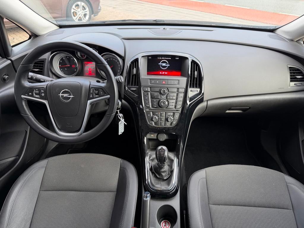 Opel Astra Sports Tourer 1.4 Business + / Leder / Navi / PDC, Auto's, Opel, Voorwielaandrijving, Gebruikt, 4 cilinders, Met garantie (alle)