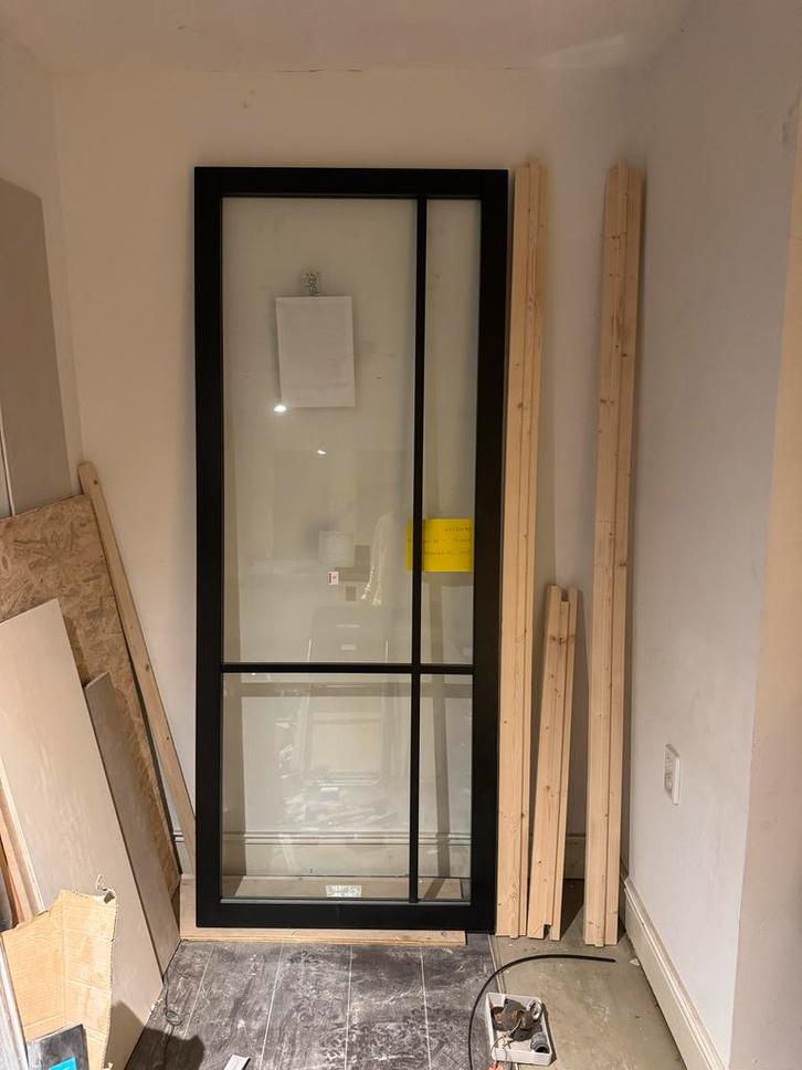 Zwarte opdekdeur met glas + kozijn - Nieuw, Doe-het-zelf en Verbouw, Deuren en Horren, Nieuw, Binnendeur, 215 cm of meer, 80 tot 100 cm