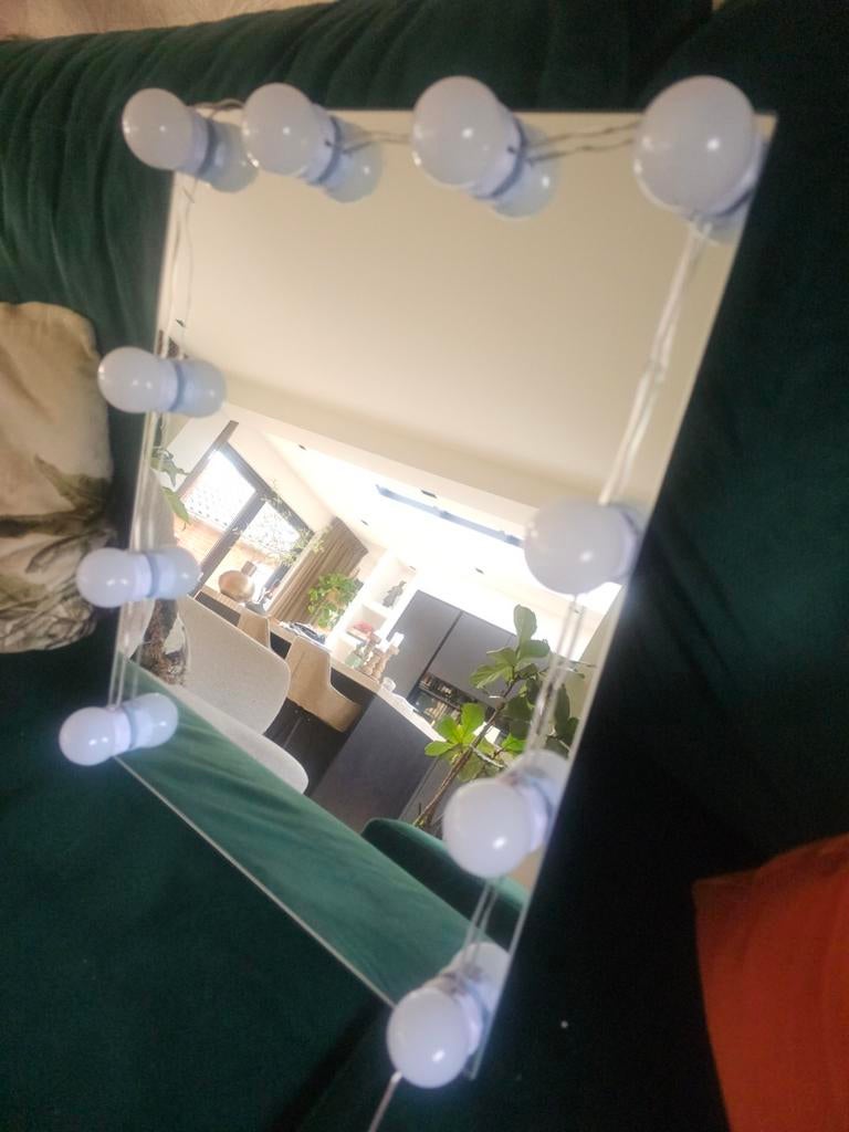 Spiegel met ledlampjes, Ophalen, Rechthoekig, Minder dan 50 cm, Minder dan 100 cm