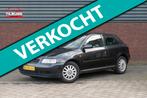 Audi A3 1.6 Ambiente Nieuwe Apk, 101 pk, Gebruikt, 4 cilinders, Alcantara