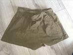 M Korte broek short groene groene, Kleding | Dames, Broeken en Pantalons, Maat 38/40 (M), Kort, Verzenden, Zo goed als nieuw