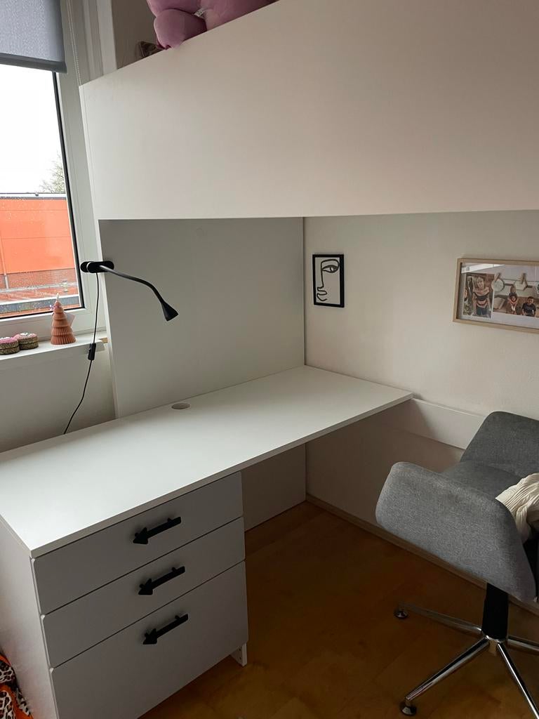 Mooi en zo goed als nieuw bed met nieuwe matras, Huis en Inrichting, Slaapkamer | Bedden, Ophalen, Zo goed als nieuw