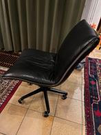 Artifort stoel zwart leder vintage, Ophalen, Zo goed als nieuw, Zwart