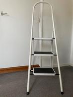 Stevige keukentrap / huishoudtrap met 3 treden, Doe-het-zelf en Verbouw, Ophalen, Gebruikt, Trap, Opvouwbaar of Inschuifbaar