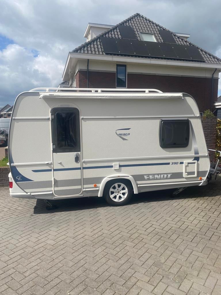 Fendt 390 FH Bianco (2010) /Mover/Thule Omnistor/Fietsdrager, Koelkast, Treinzit, 750 - 1000 kg, Particulier