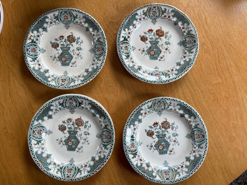 4 ontbijtbordjes Petrus ragout Cenis, Antiek en Kunst, Antiek | Servies los, Ophalen of Verzenden