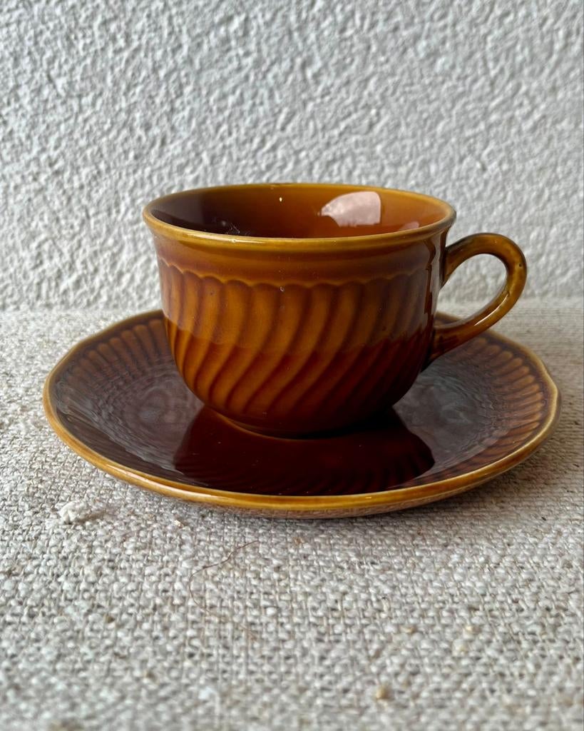 Belgium Boch retro kopje met schoteltje bruin, Ophalen of Verzenden