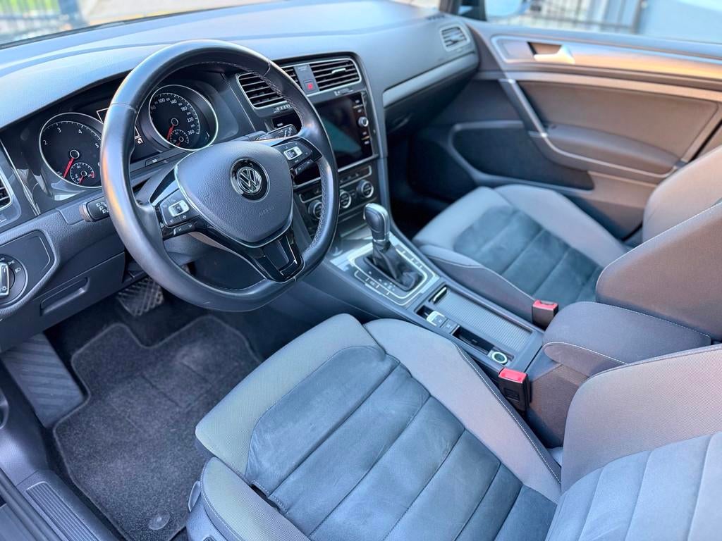 Volkswagen Golf Variant 1.6 TDI | ALCANTARA | DSG | TREKHAAK, Gebruikt, 4 cilinders, Zwart, Origineel Nederlands