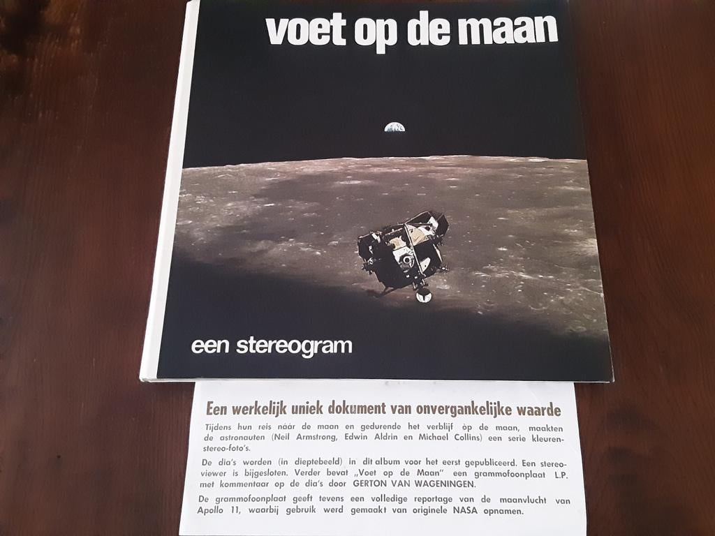 Album "voet op de maan", Ophalen, Zo goed als nieuw, Overige typen