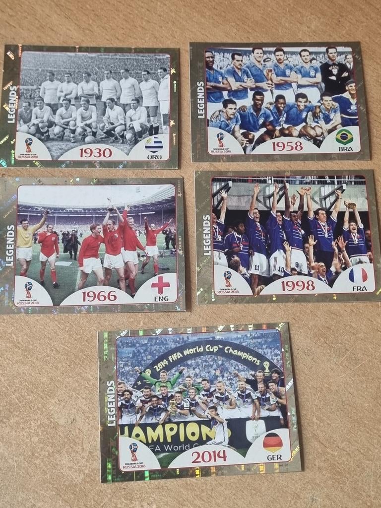Panini WK 2018 Voetbalplaatjes Foil Legends, Ophalen of Verzenden, Zo goed als nieuw, Plaatje
