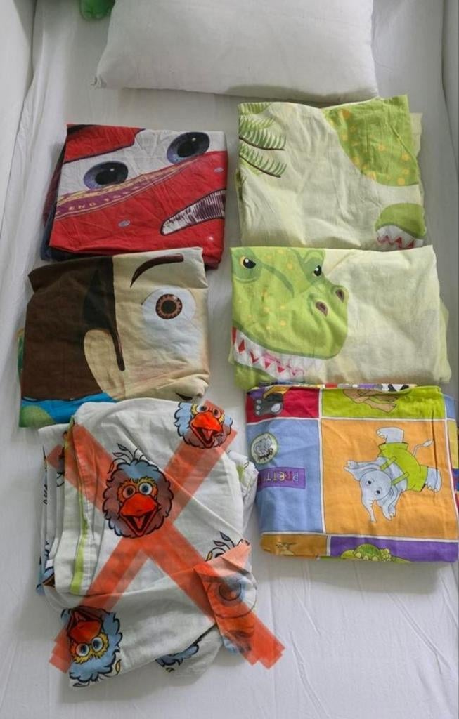 Diverse kinder dekbedovertrekken - Cars, Toy Story, Dino, Gebruikt, Overige kleuren, Jongetje of Meisje, Dekbedovertrek