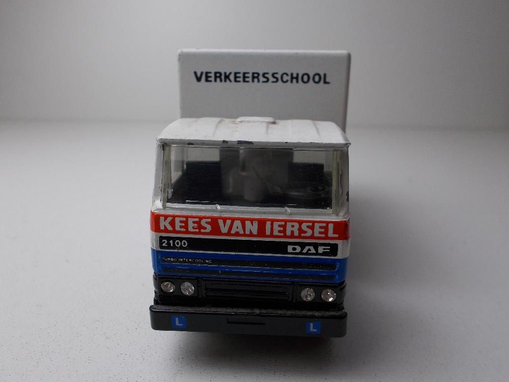 Vintage Lion Car. DAF TRUCK 2100 TURBO. "Verkeersschool", Ophalen of Verzenden, Zo goed als nieuw, Bus of Vrachtwagen, Lion Toys