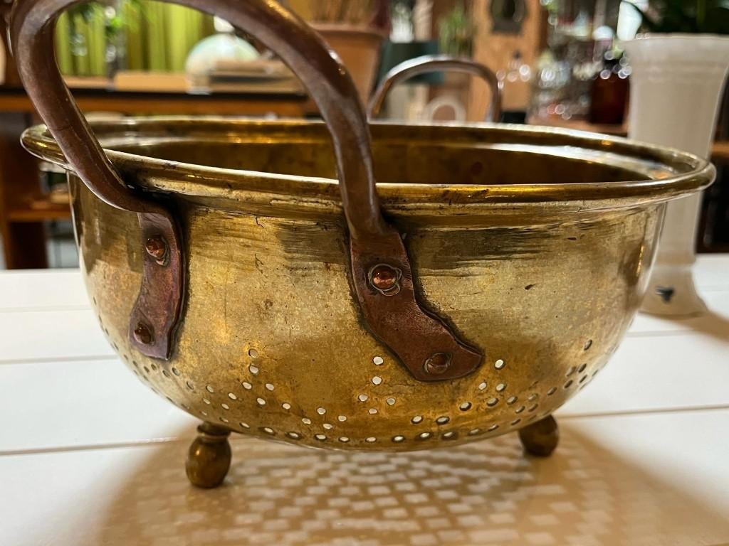 84) Antieke forse messing vergiet., Ophalen of Verzenden, Koper