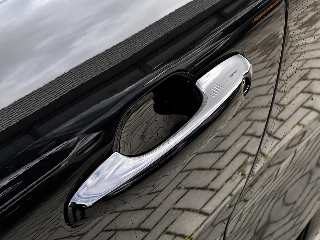 Ford Kuga 2.5 PHEV ST-Line 243 pk | Wegklapbare trekhaak | 2, Auto's, Ford, 4 cilinders, Zwart, Nieuw, Kuga