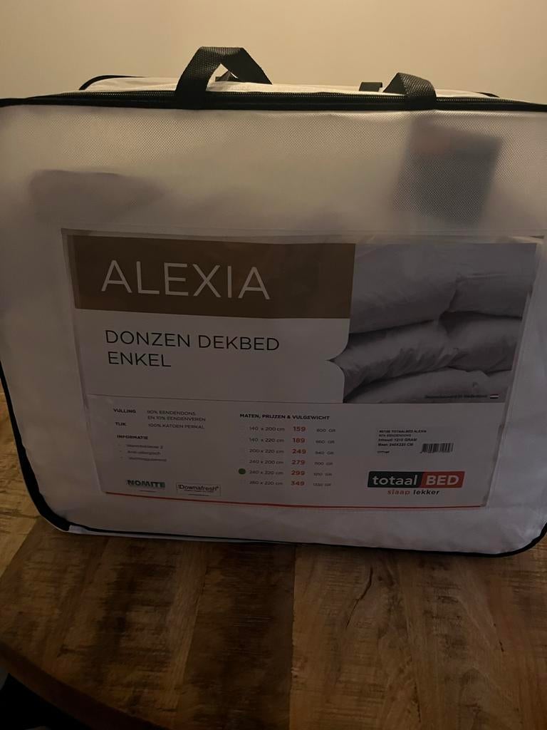 Alexia donzen dekbed 240 x 220, Ophalen, Jongetje of Meisje, Wit, Nieuw