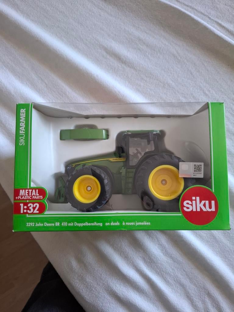 Siku Farmer John Deere 8R 410 Tractor 1:32 Nieuw, Kinderen en Baby's, Speelgoed | Speelgoedvoertuigen, Ophalen of Verzenden, Nieuw