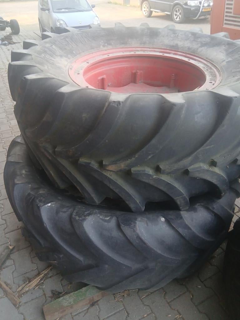 Set banden 650/60 r38, Zakelijke goederen, Agrarisch | Onderdelen | Banden, Velgen en Assen, Ophalen