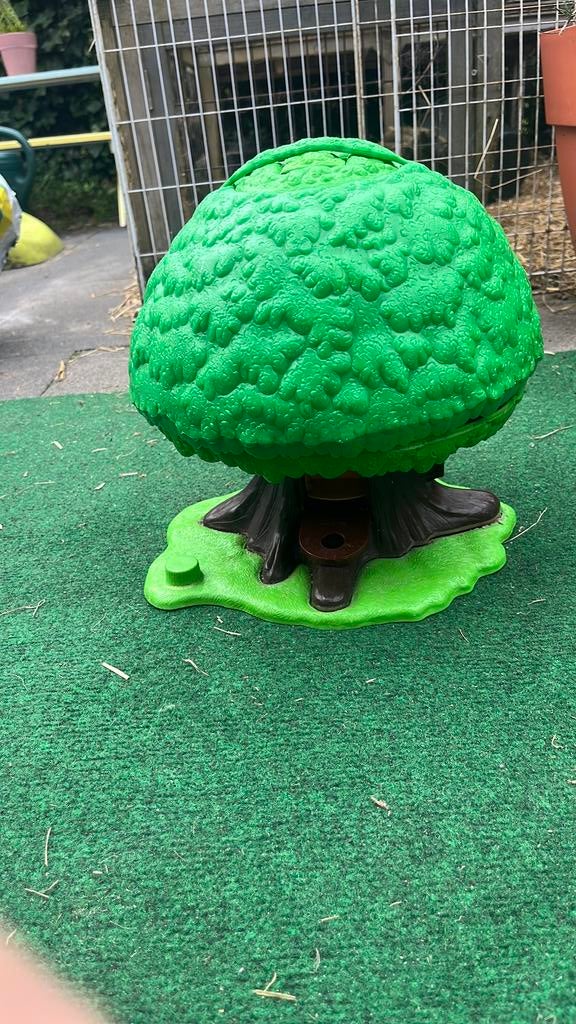 Speelboom incl hondenhok en trapdeel, Ophalen, Gebruikt, Poppenhuis