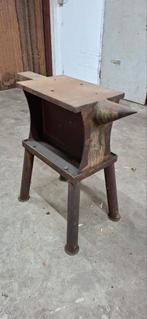 Robuust Aambeeld op Standaard - Ideaal voor Smeden, Ophalen