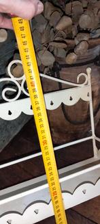 Leuk brocante sleutelrekje rekje opbergrek metaal wandrek, Ophalen of Verzenden