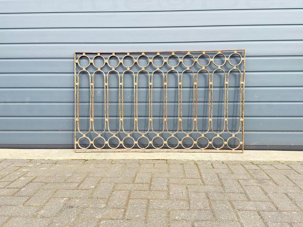 Antiek smeedijzeren hekwerk met ovalen patroon, Ophalen of Verzenden, Gebruikt, IJzer, Sierhekwerk