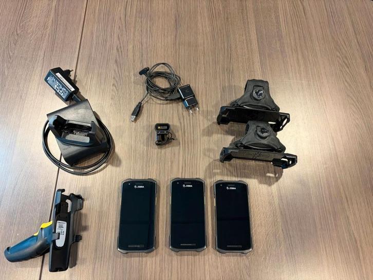 3x Zebra TC21 scanners Inclusief accessoires (magazijn set), Computers en Software, Scanners, Zo goed als nieuw, Barcodescanner