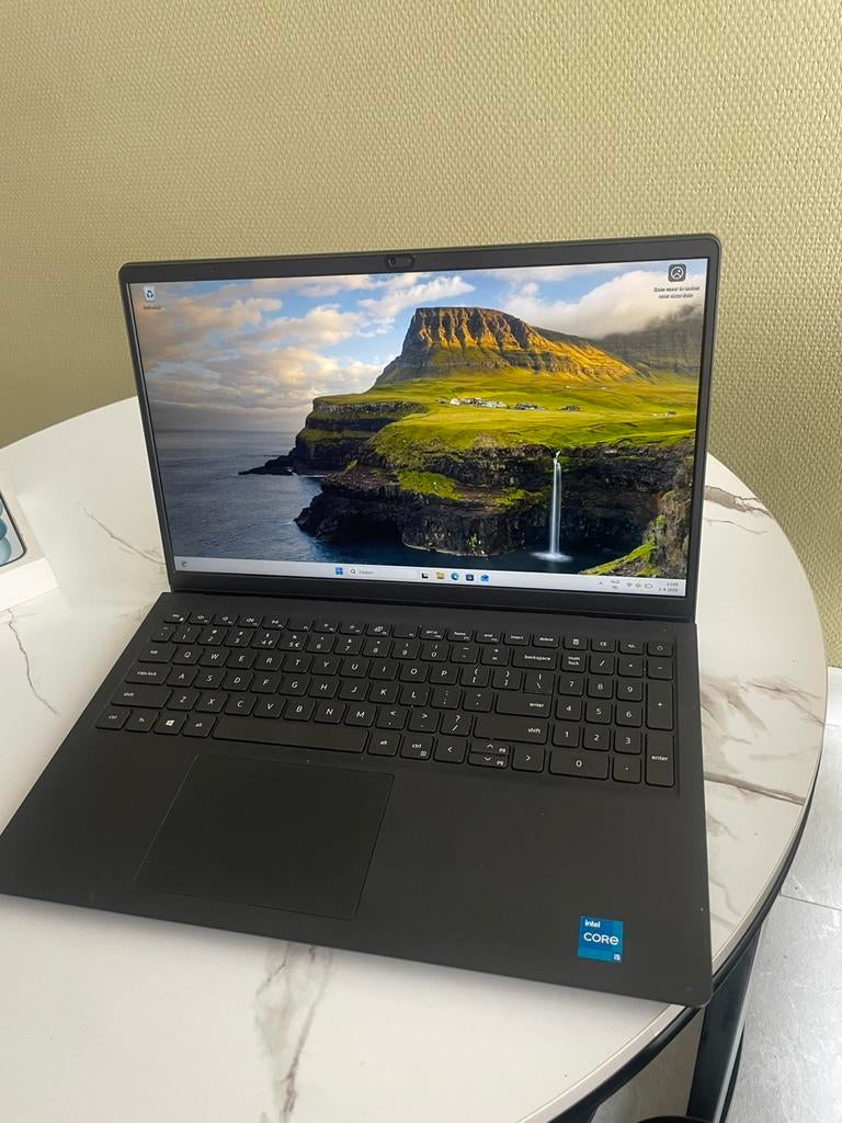 Dell vostro laptop in top staat, 15 inch, 8 GB, Ophalen of Verzenden, Zo goed als nieuw