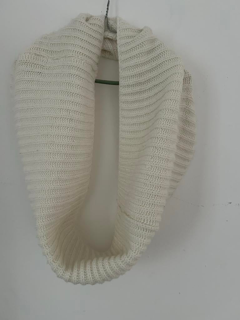Gebroken Witte sjaal, Ophalen, Nieuw, Maat 38/40 (M), Sjaal