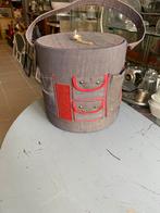 Vintage naaidoos met wat imhoud, Ophalen of Verzenden, Zo goed als nieuw