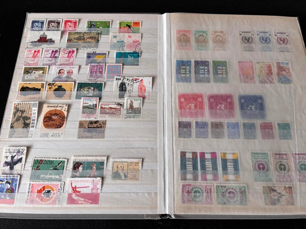 Azië diversen in stockboek, Postzegels en Munten, Postzegels | Volle albums en Verzamelingen, Verzenden, Buitenland