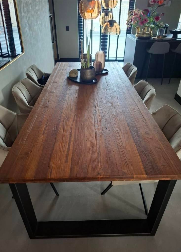 Zo goed als nieuwe eettafel met mangohouten blad (250x105cm), Huis en Inrichting, Tafels | Eettafels, Overige houtsoorten, 100 tot 150 cm