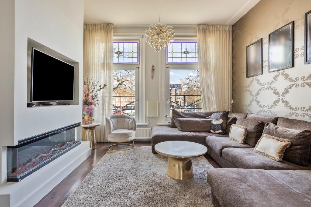 Chocolade bruine Hoekbank Atlas interiors Zeer goede staat!, Huis en Inrichting, Banken | Bankstellen, Modern hotel chic, Hoekbank