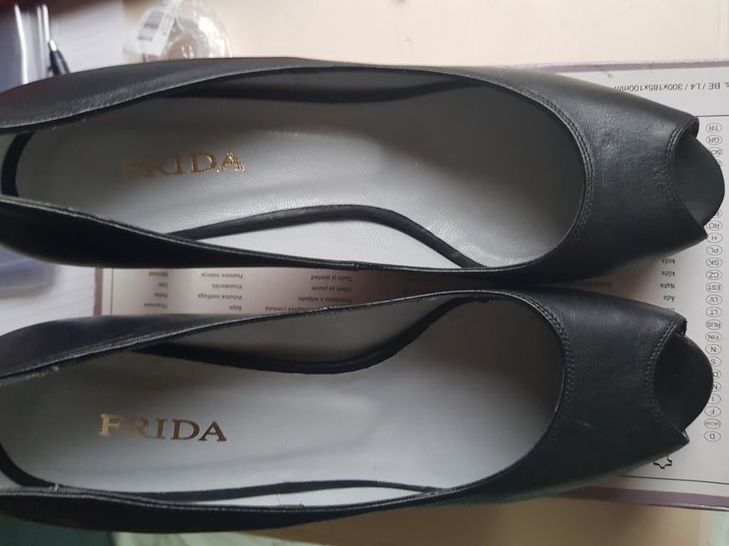 frida pumps maat 41, Kleding | Dames, Pumps, Frida, Verzenden, Zwart