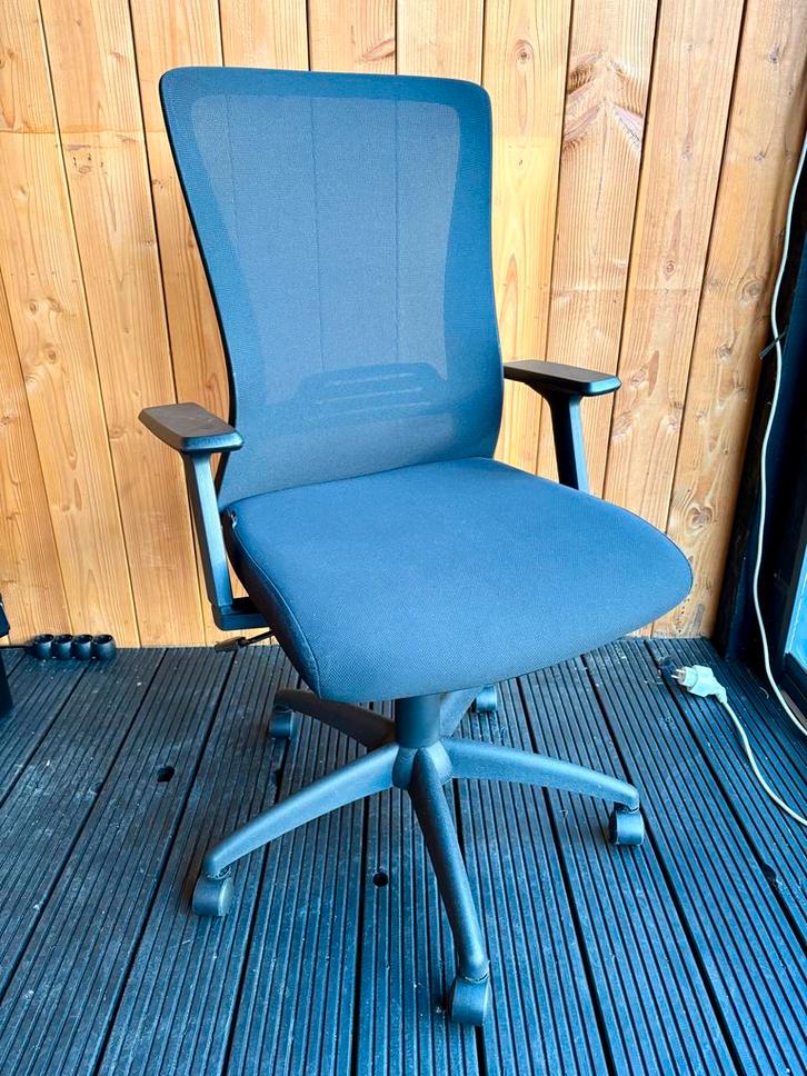 LifeGoods Ergonomische Bureaustoel - Zwart, Huis en Inrichting, Bureaustoelen, Zo goed als nieuw, Bureaustoel, Zwart, Ergonomisch