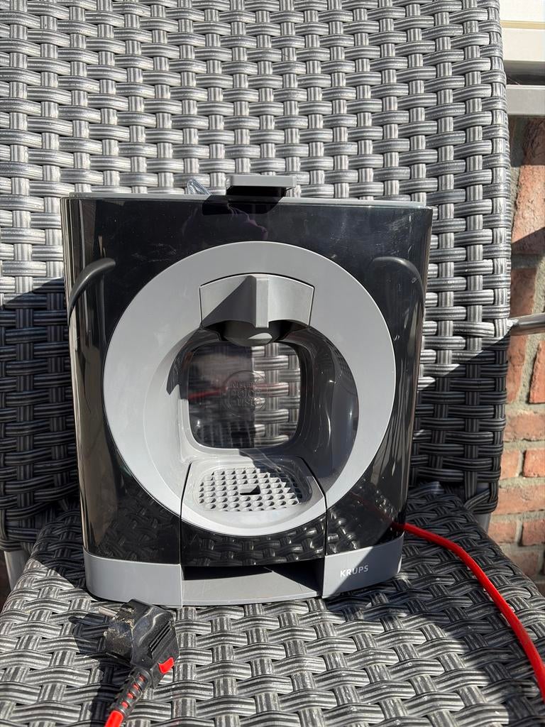 Dolce Gusto Oblo koffiezetapparaat, Ophalen of Verzenden, Gebruikt, Koffiemachine, Koffiepads en cups