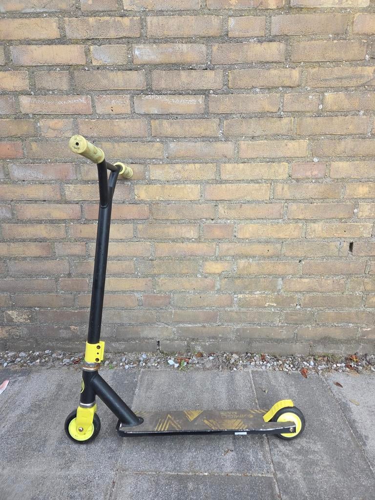 Stuntstep geel Amigo, Ophalen, Gebruikt, Gewone step