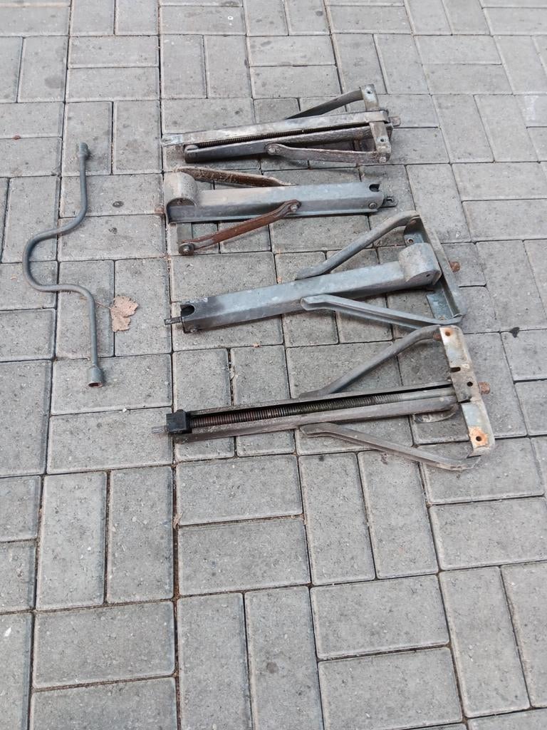 Uitdraaipoten 4 stuks van een vouwwagen, Ophalen of Verzenden