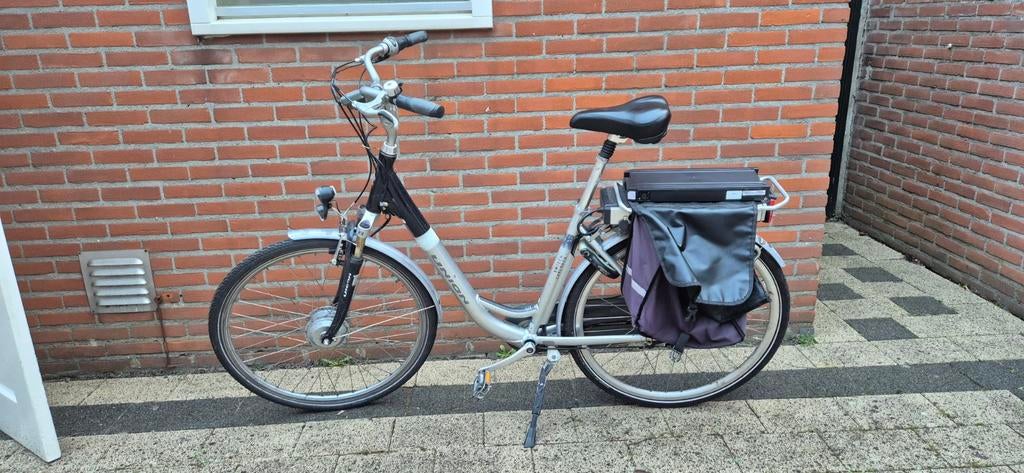Union elektrische fiets, Fietsen en Brommers, Ophalen, Gebruikt, Minder dan 30 km per accu, Overige merken